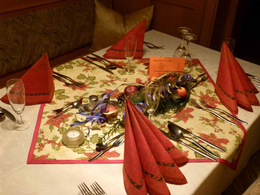 Hotel & Gasthof Garkueche Leutenberg エクステリア 写真